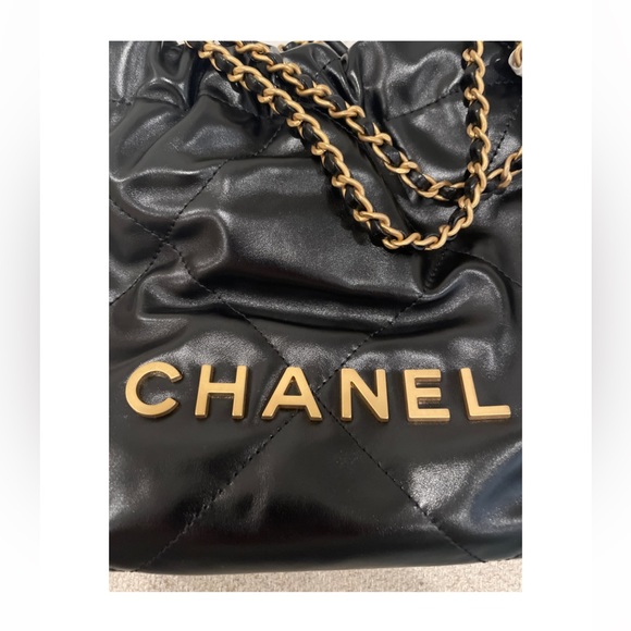 Chanel Mini 22- new with tags and proof of purchase - Picture 4 of 7